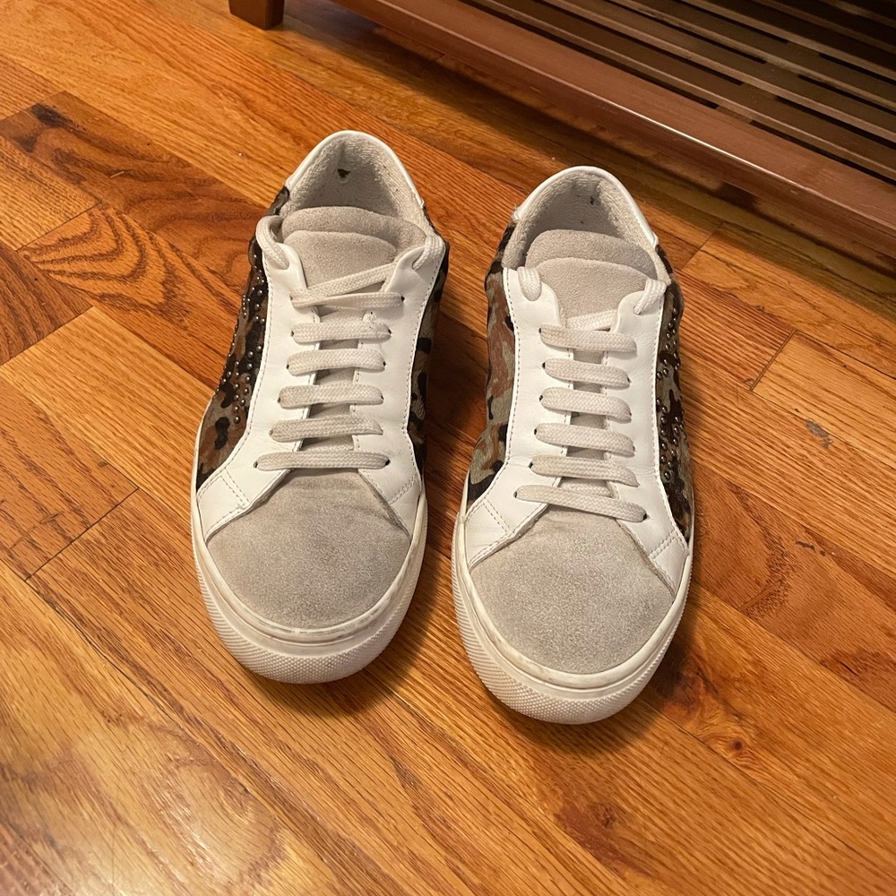 Steven Sneakers
